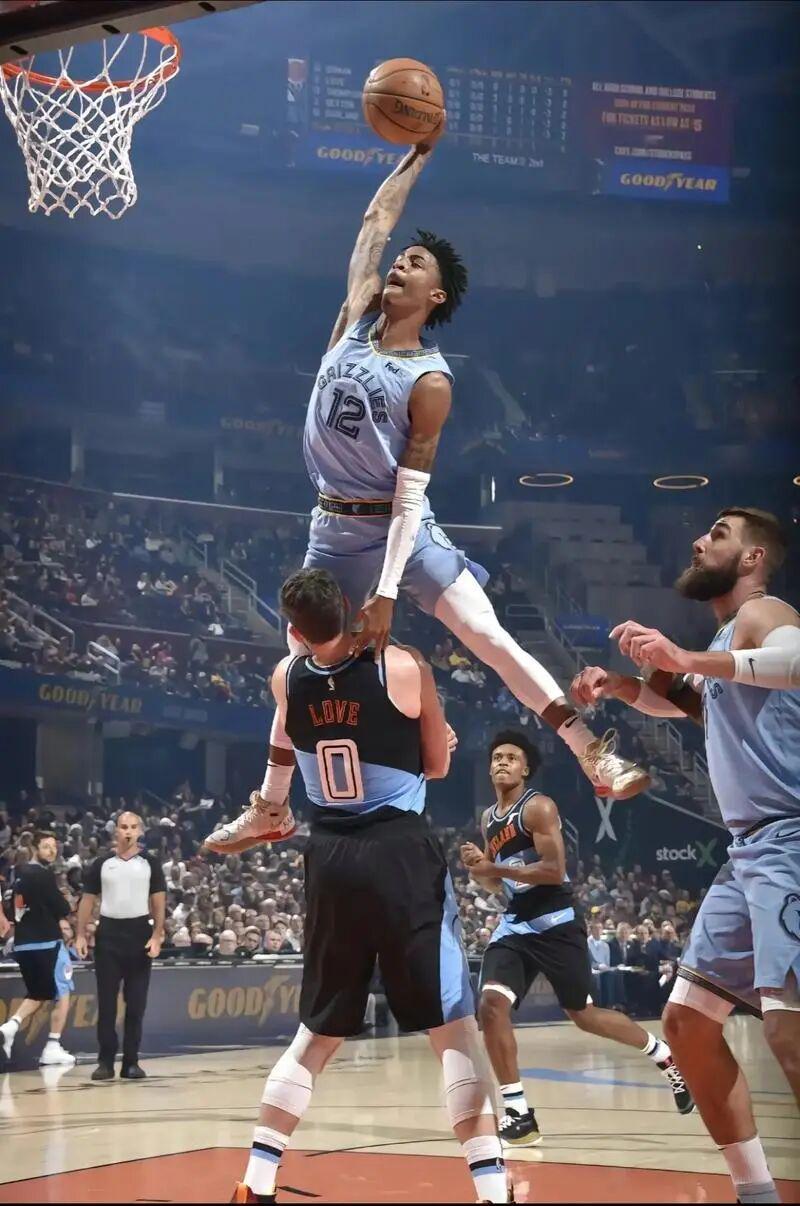 米乐-富保罗：湖人要用里夫斯换3J！他这特么是假传圣旨！！！