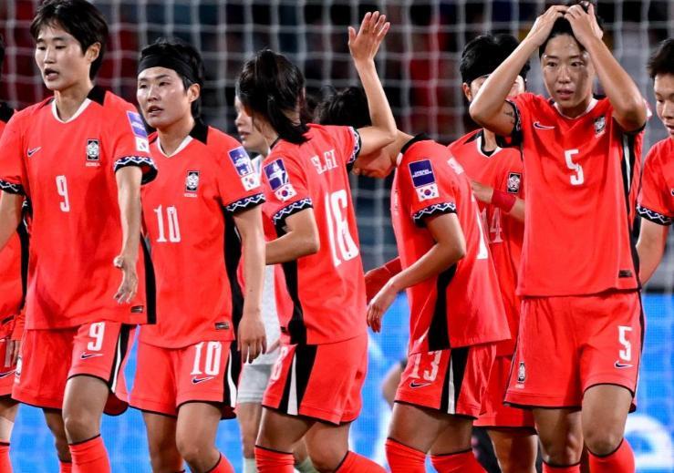 米乐-随着日本女足7-0狂胜，亚洲杯4强全出炉！中国女足夺冠迎2大利好