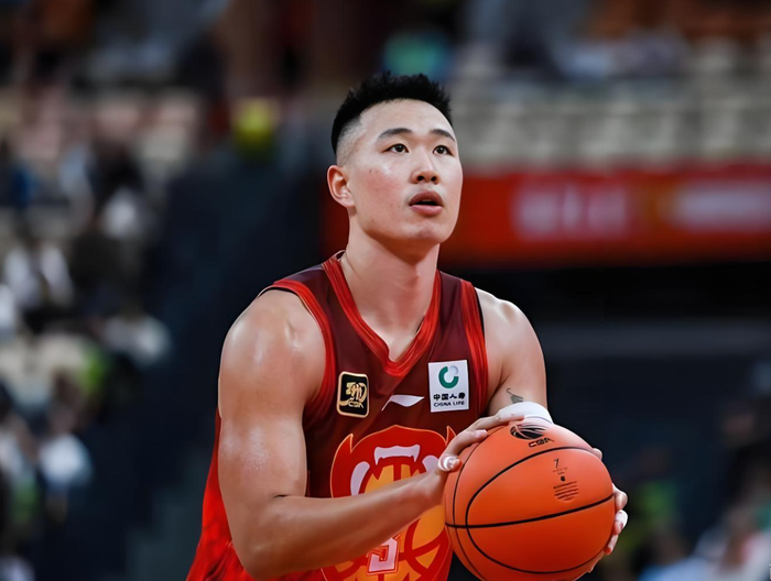 米乐官方网站-收获CBA常规赛MVP，贺希宁感慨万千！|深圳队|cba联赛|篮板|大奖|球员_新浪体育_新浪新闻